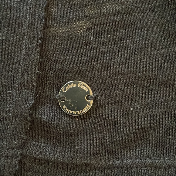 Calvin Klein Workout Clothes - Picture 2 of 8